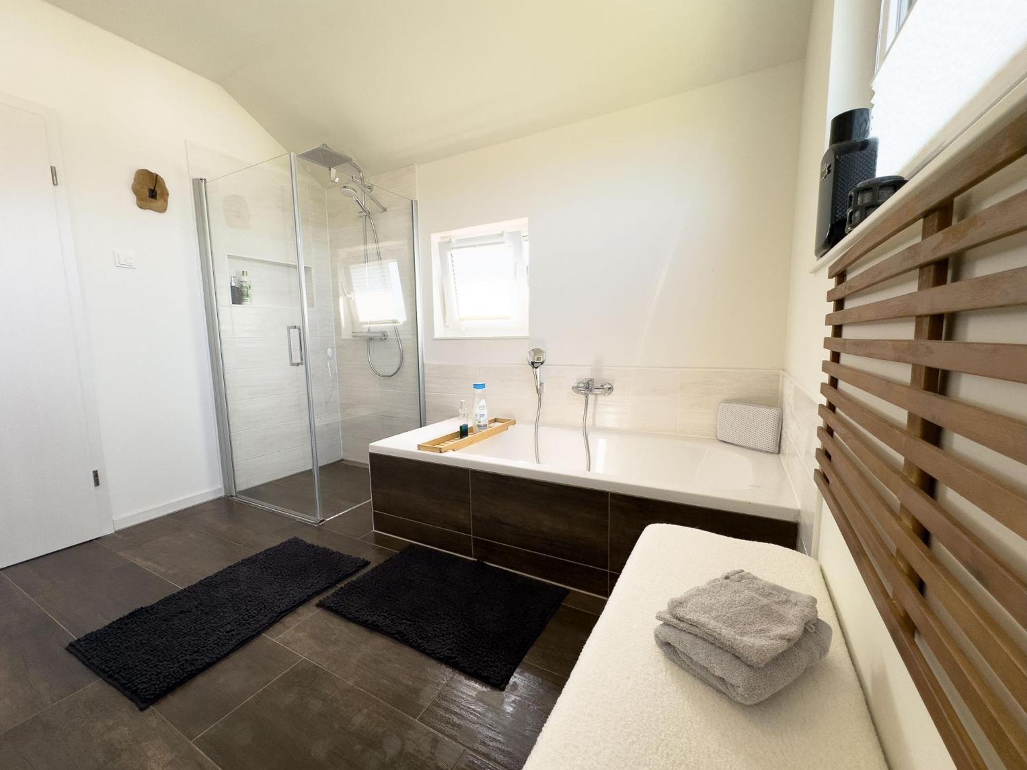 Serenity Vista Retreat Bnb Bescheid Exteriér fotografie